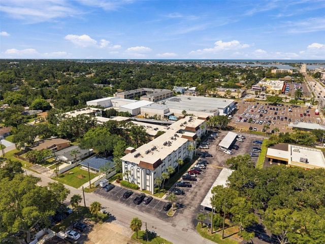 2525 W BAY DRIVE A22, Belleair Bluffs, FL 33770