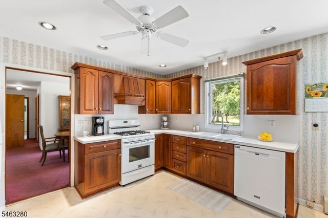 913 Madison Ave, Bridgewater Twp., NJ 08807