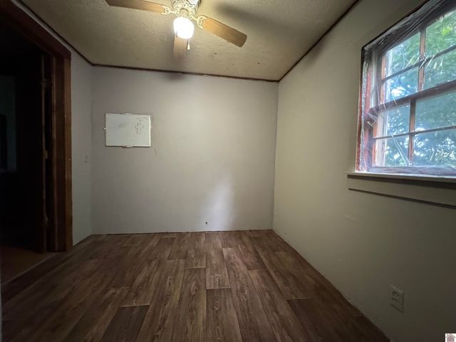 175 Creswell Church Road North, Marion, KY 42064