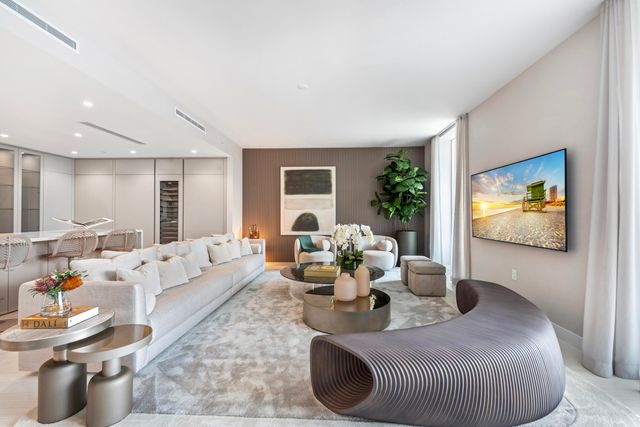 210 SE Mizner Boulevard 604, Boca Raton, FL 33432