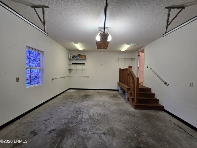 5 Wateree Court, Beaufort, SC 29902