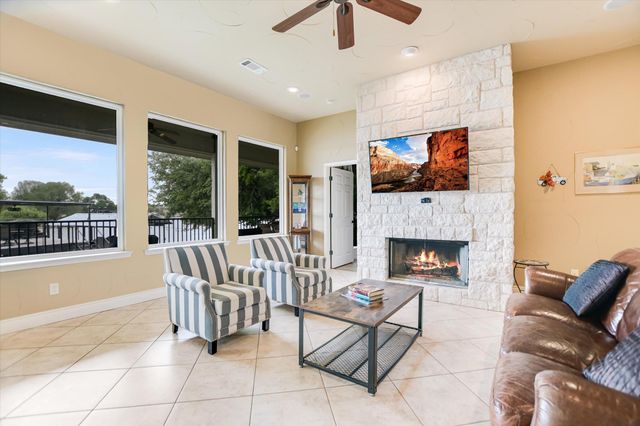 503 Shorewood CIR, Granite Shoals, TX 78654