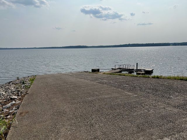 1135 Old Homestead Rd, Big Sandy, TN 38221