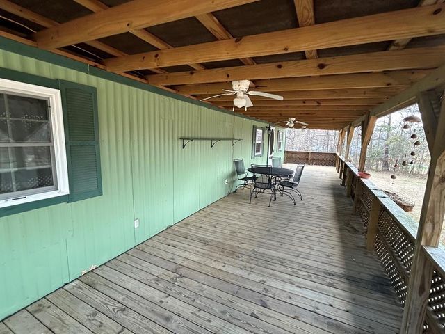 1135 Old Homestead Rd, Big Sandy, TN 38221