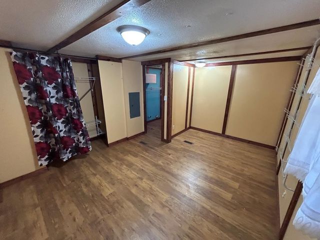 1135 Old Homestead Rd, Big Sandy, TN 38221