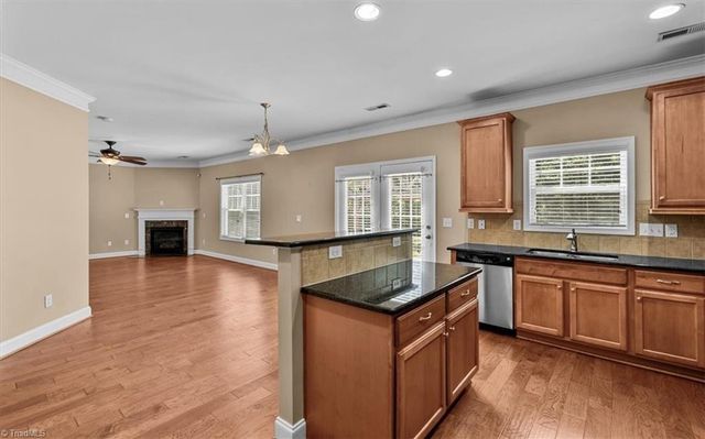 289 Water Lily Circle, Winston-salem, NC 27107