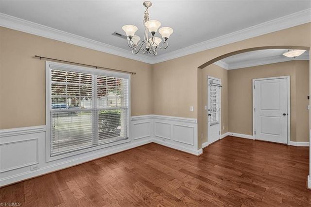 289 Water Lily Circle, Winston-salem, NC 27107