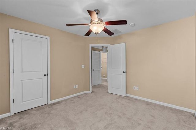 289 Water Lily Circle, Winston-salem, NC 27107