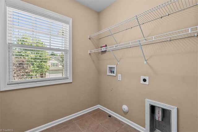 289 Water Lily Circle, Winston-salem, NC 27107