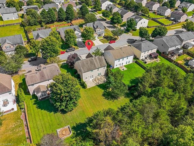 289 Water Lily Circle, Winston-salem, NC 27107