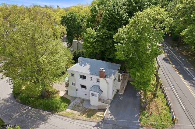 119 Lakeside Blvd, Hopatcong Boro, NJ 07843