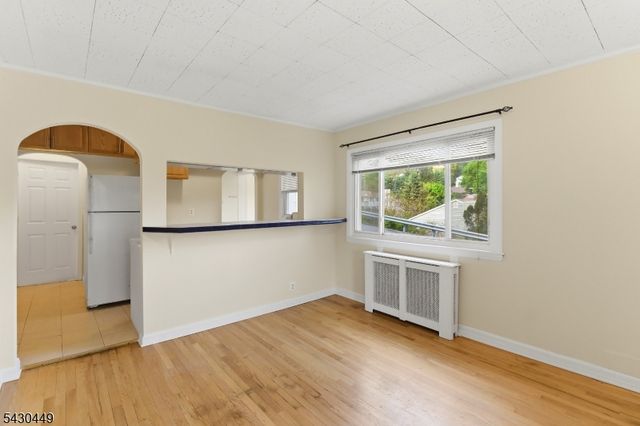 119 Lakeside Blvd, Hopatcong Boro, NJ 07843