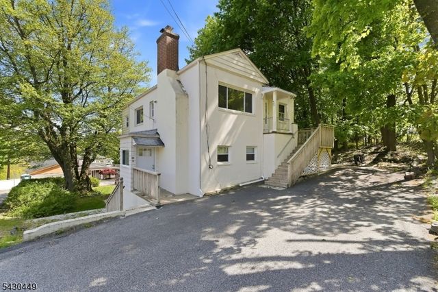 119 Lakeside Blvd, Hopatcong Boro, NJ 07843