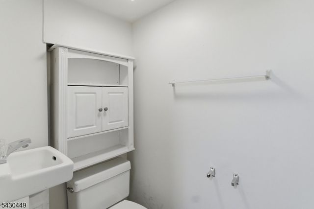 119 Lakeside Blvd, Hopatcong Boro, NJ 07843