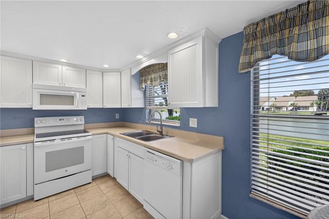 6844 Sandtrap DR 2, Fort Myers, FL 33919