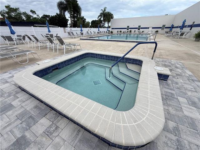 6844 Sandtrap DR 2, Fort Myers, FL 33919