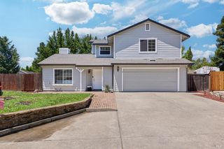 1325 Angela Ct, Dixon, CA 95620