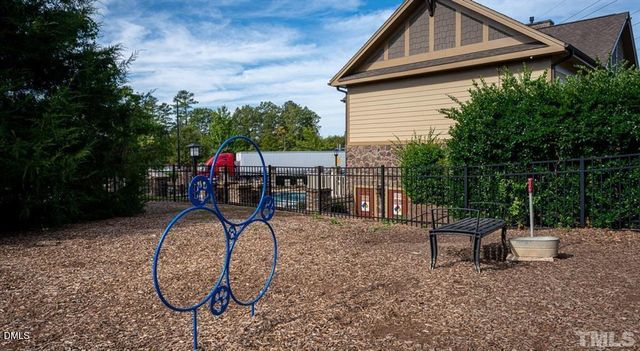 300 Cosgrove Avenue B6, Chapel Hill, NC 27514