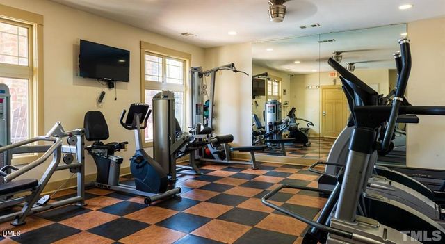 300 Cosgrove Avenue B6, Chapel Hill, NC 27514