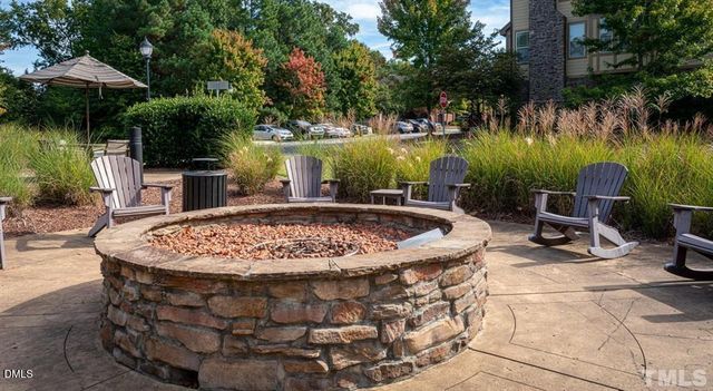 300 Cosgrove Avenue B6, Chapel Hill, NC 27514