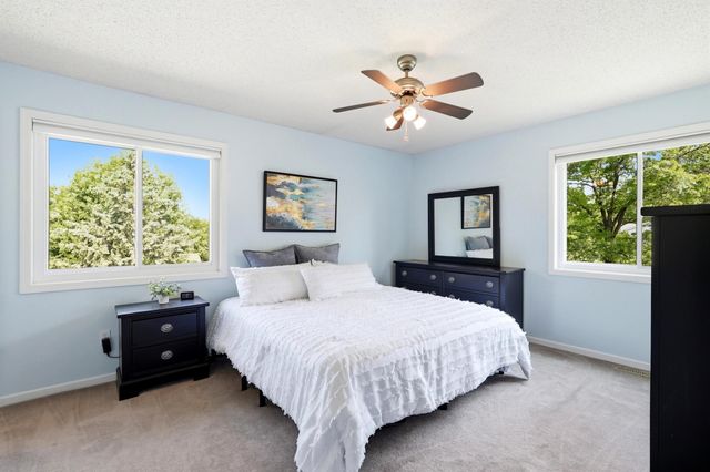 1136 Westbury Circle, Eagan, MN 55123