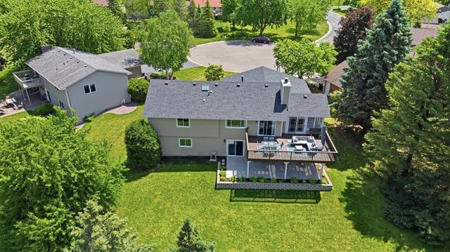 1136 Westbury Circle, Eagan, MN 55123