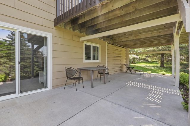 1136 Westbury Circle, Eagan, MN 55123