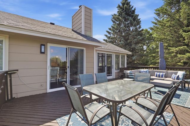 1136 Westbury Circle, Eagan, MN 55123