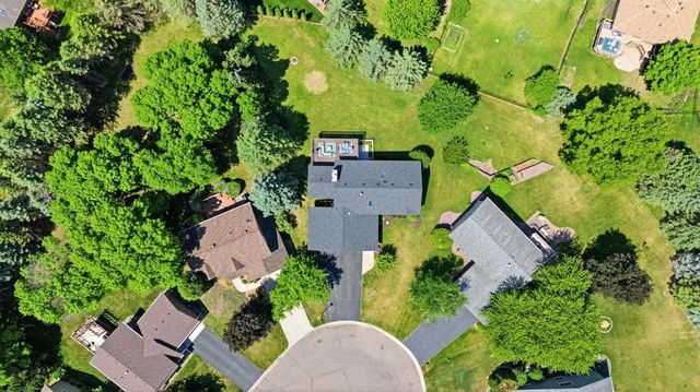 1136 Westbury Circle, Eagan, MN 55123