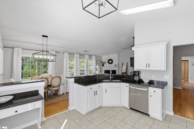2 Callawassie Court, Simpsonville, SC 29681