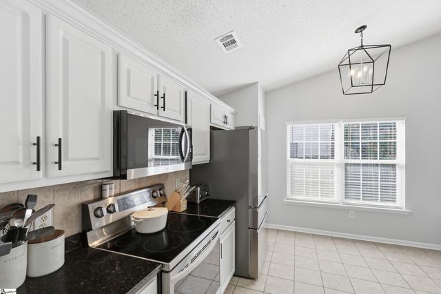 2 Callawassie Court, Simpsonville, SC 29681