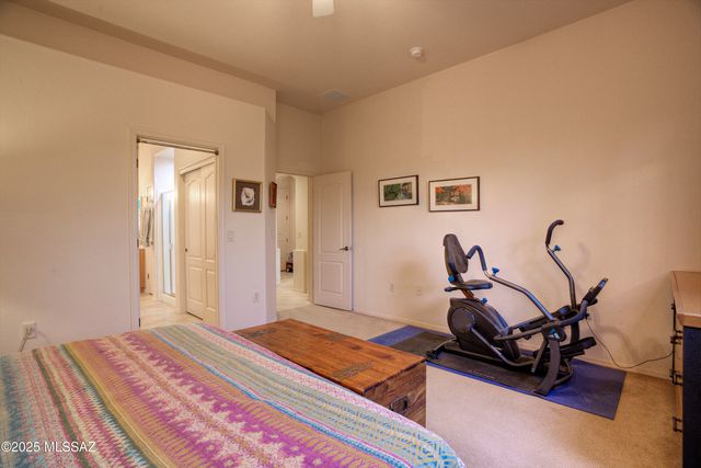 56 N Cape Royal Drive, Green Valley, AZ 85614