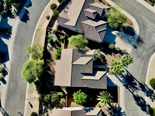 56 N Cape Royal Drive, Green Valley, AZ 85614