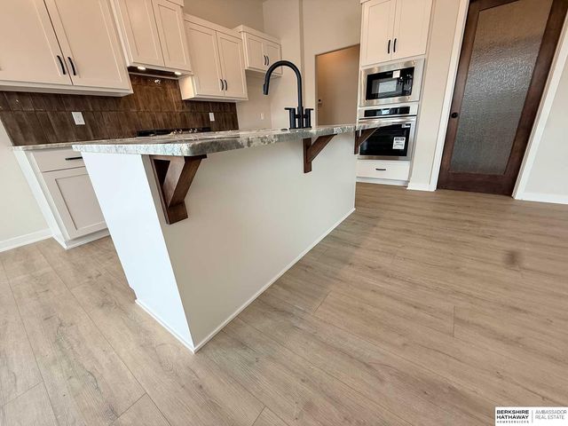 7712 S 199th Street, Gretna, NE 68028