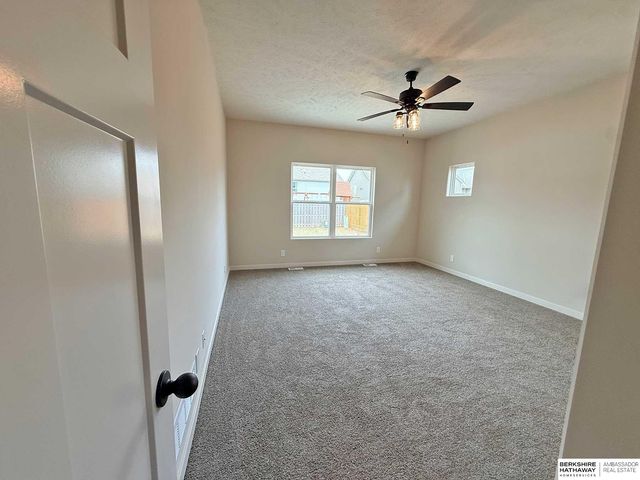 7712 S 199th Street, Gretna, NE 68028