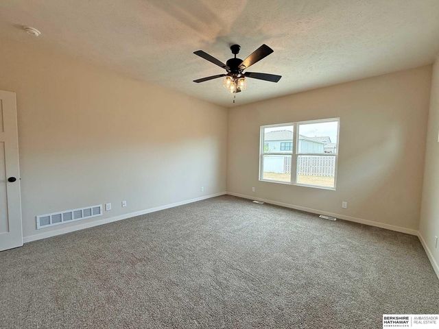 7712 S 199th Street, Gretna, NE 68028