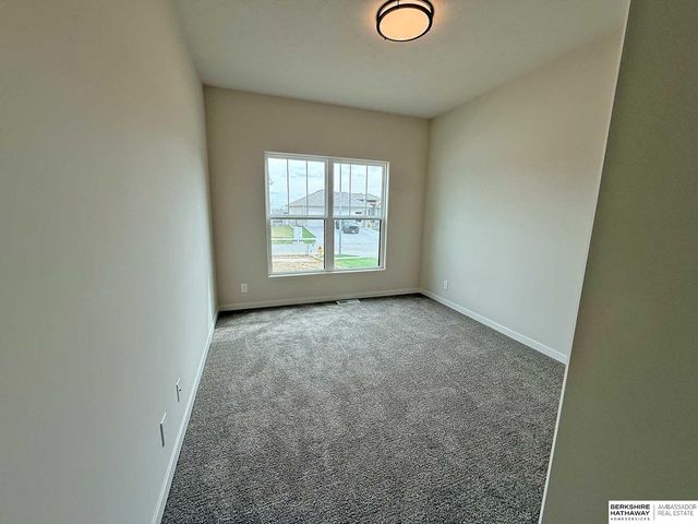 7712 S 199th Street, Gretna, NE 68028