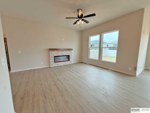 7712 S 199th Street, Gretna, NE 68028