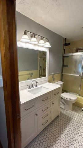 96 Cheever Avenue, Dracut, MA 01826