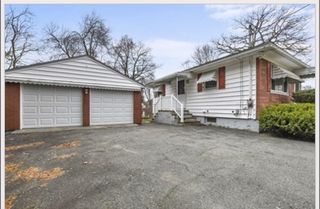 96 Cheever Avenue, Dracut, MA 01826