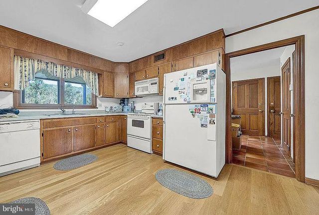 48 FIDDLERS CREEK RD, Titusville, NJ 08560
