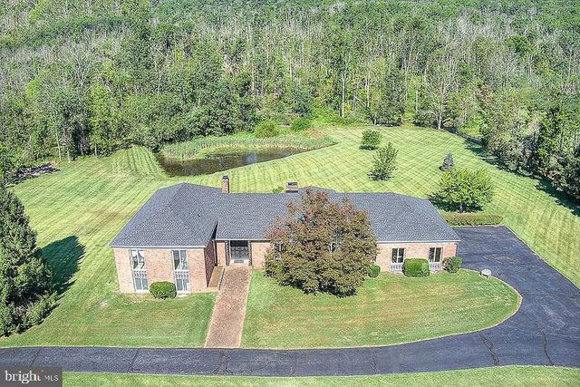 48 FIDDLERS CREEK RD, Titusville, NJ 08560
