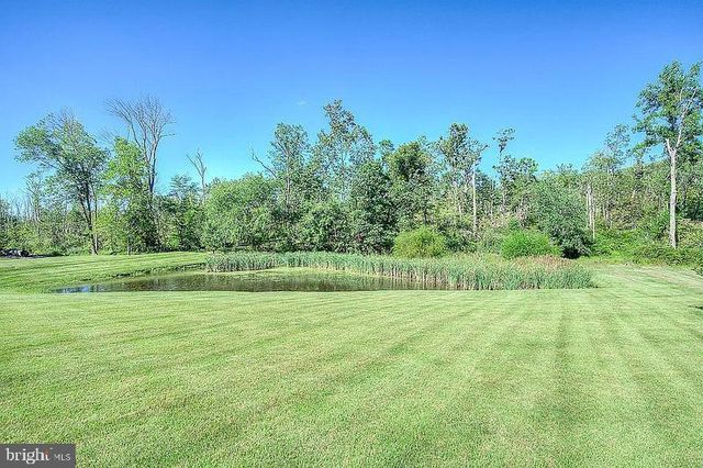 48 FIDDLERS CREEK RD, Titusville, NJ 08560