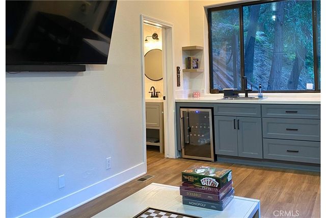 24656 Bernard, Crestline, CA 92325