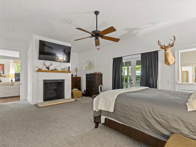 1402 Pecan ST, Bastrop, TX 78602