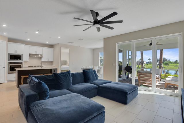 8372 Beagle Terrace, Vero Beach, FL 32967