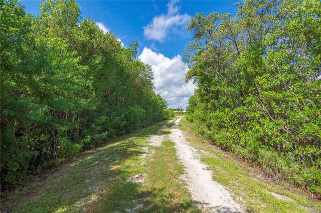 8372 Beagle Terrace, Vero Beach, FL 32967