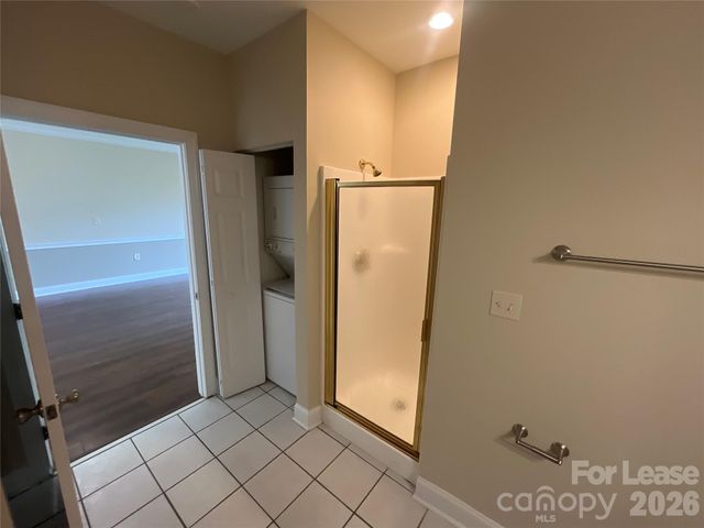 8913 Meadow Vista Road, Charlotte, NC 28213