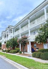 8913 Meadow Vista Road, Charlotte, NC 28213