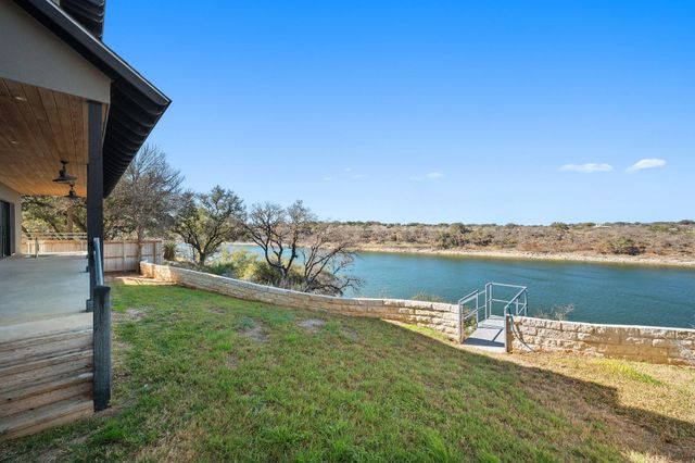 24423 Pedernales DR, Spicewood, TX 78669